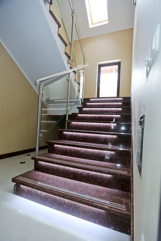 Apartamenty Pod Skrzycznem 什切尔克 外观 照片