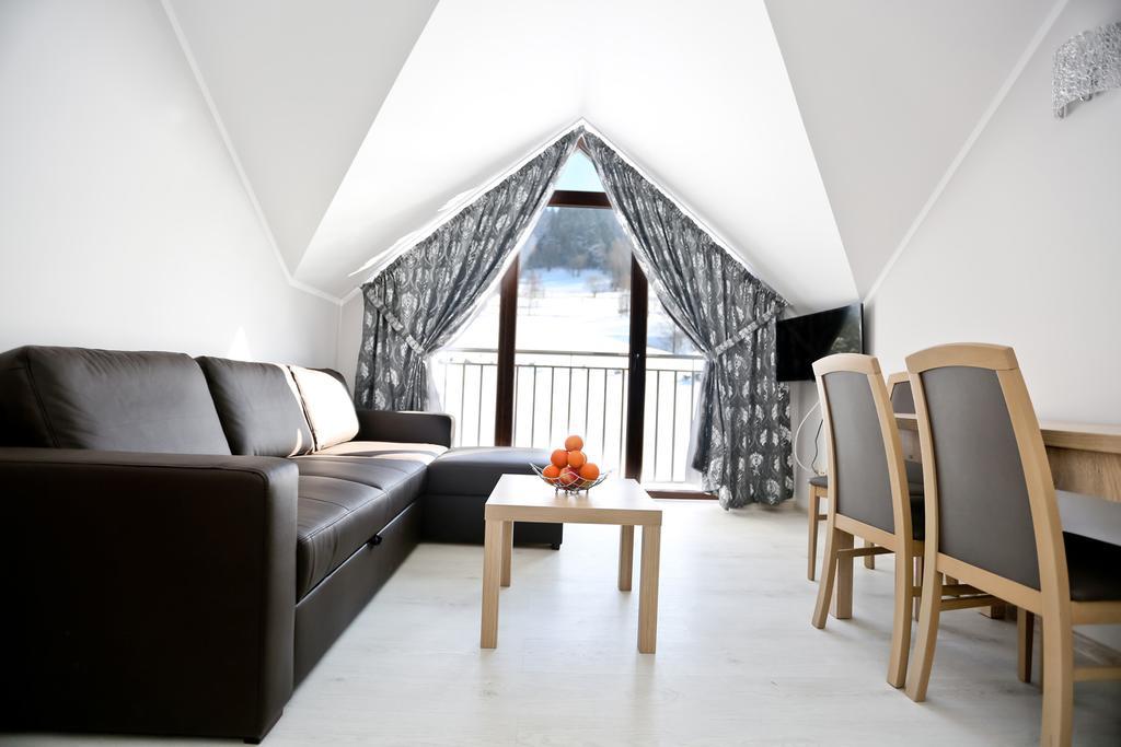 Apartamenty Pod Skrzycznem 什切尔克 外观 照片